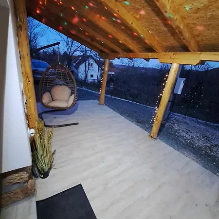 Tosic بيت للعطل Trnava (Cajetina)